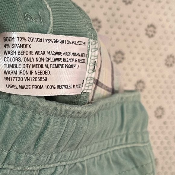 Genuine Kids OshKosh Boys 3T Green Adjustable Waist Jogger Pants - Picture 7 of 12